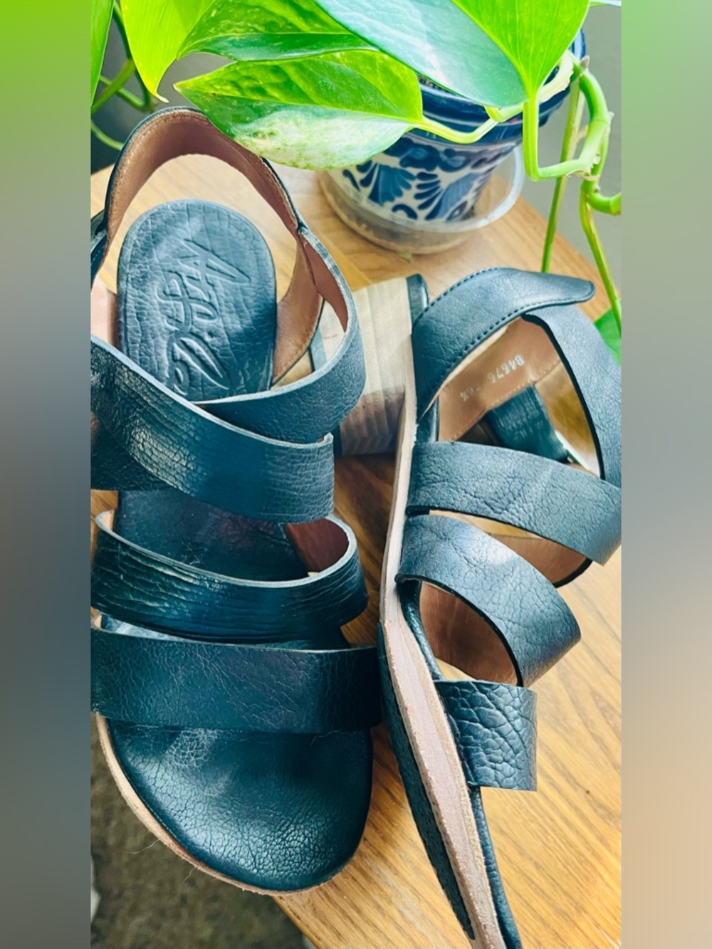 Black, Spanish leather Women's Argila Strappy Sandals